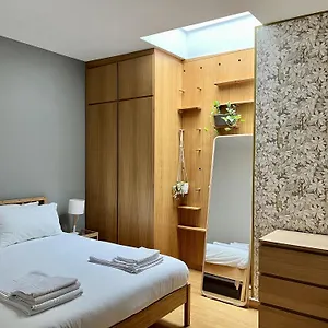 https://bilocale-su-corte-milanese.italymilanhotels.net